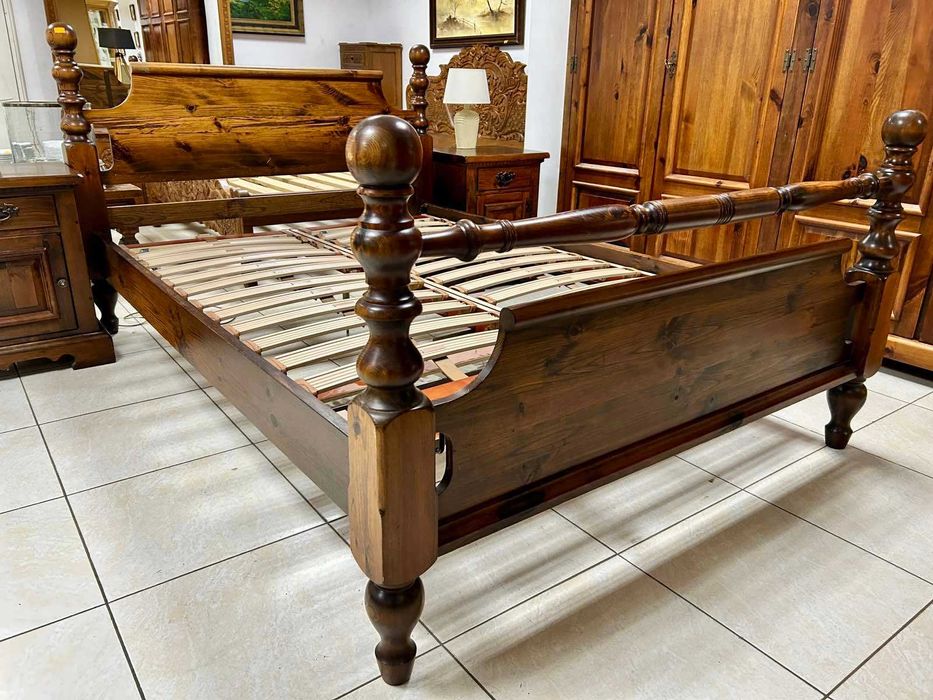 Спален комплект от масивно дърво