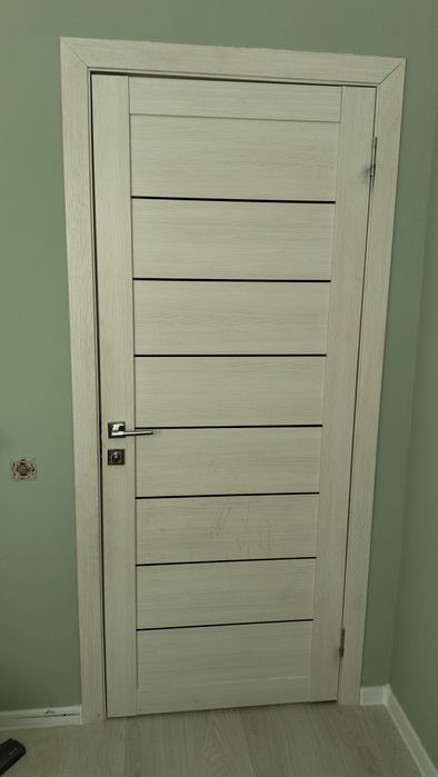 Продам 2 дверей.