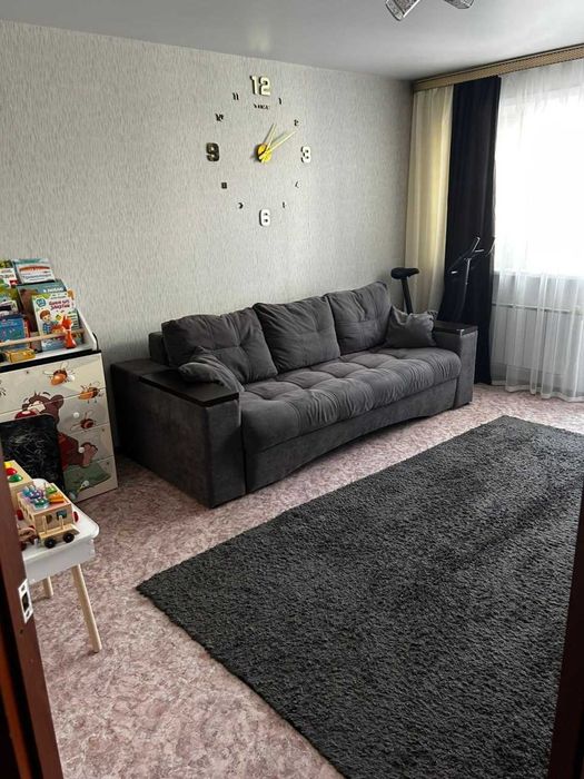 Продам 1-ю квартиру мкр. Аэропорт