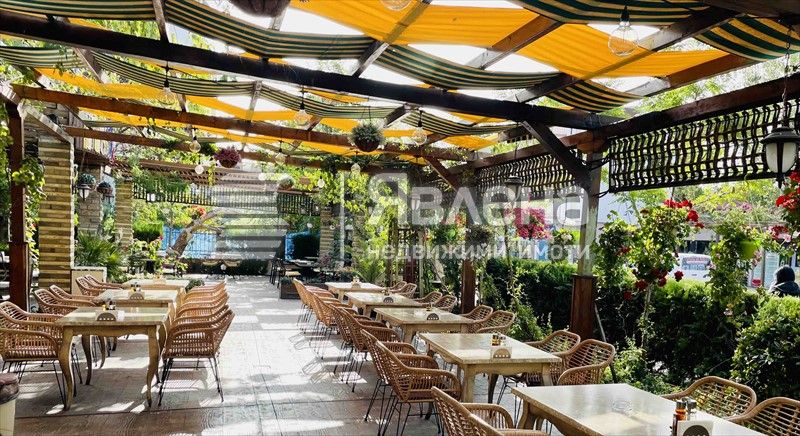 Продава се Заведение в к.к. Слънчев бряг - 170 кв.м за 6471 €/кв.м - Снимка #2
