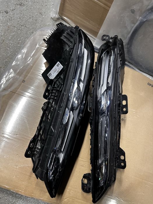 Lumini de zi stânga dreapta bmw seria 7.G70.cod:9879935-13.9879936-13.
