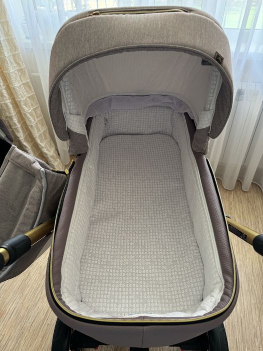 Детская коляска с люлькой и прогулочным блоком