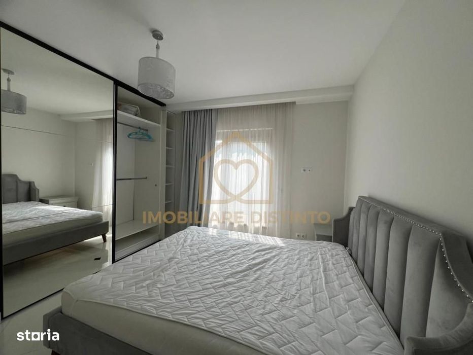 Apartament 3 camere de vanzare zona Dura