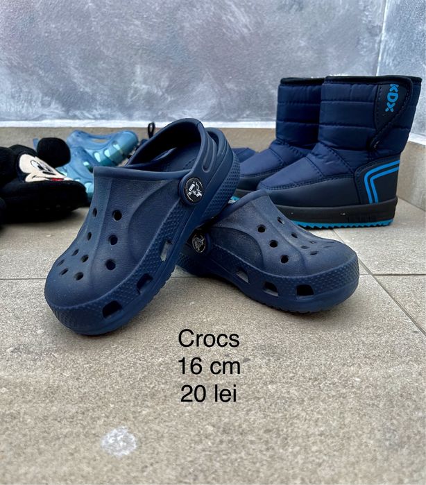 Vand incaltari pentru baieti