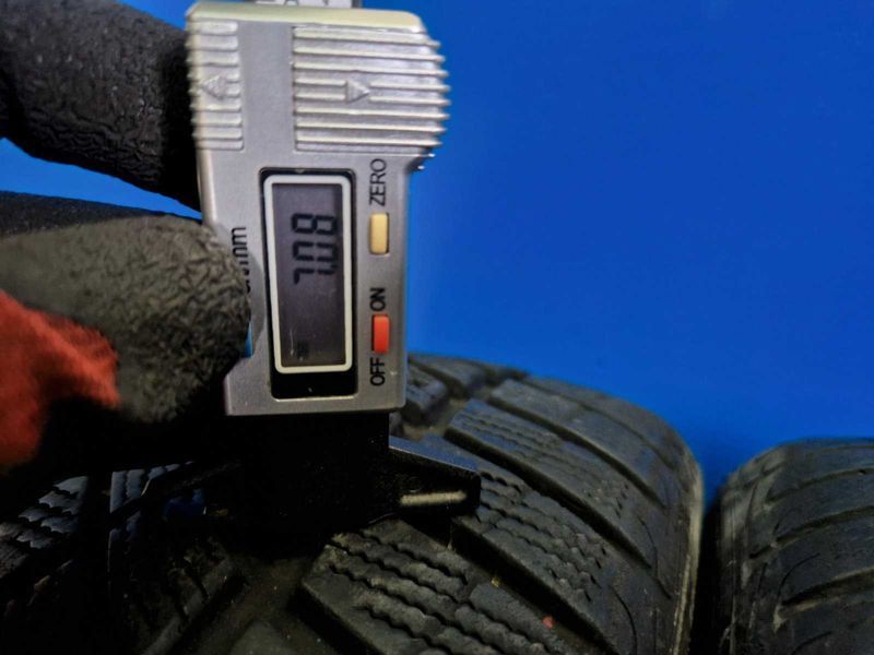 2 Goodyear R18 225/40
зимни гуми DOT4116