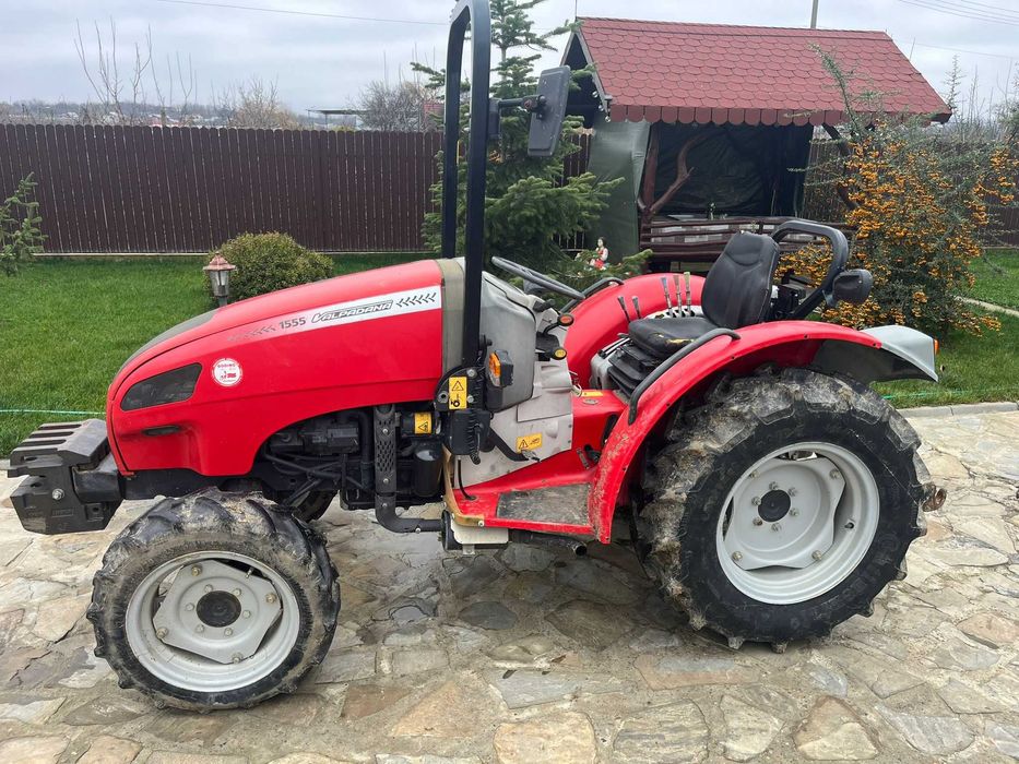 Tractor UTB Universal vr, viticol pentru vie 4x4 și 4x2, cu acte