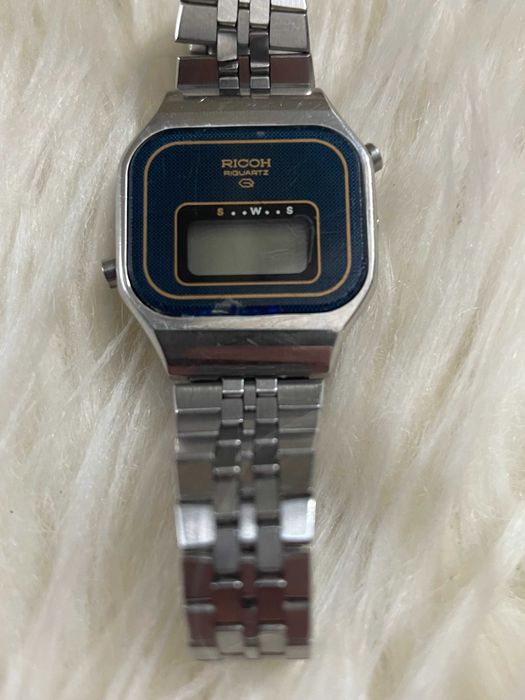 Ceas   Electronic Digital Ricoh Riquartz  Anii 80