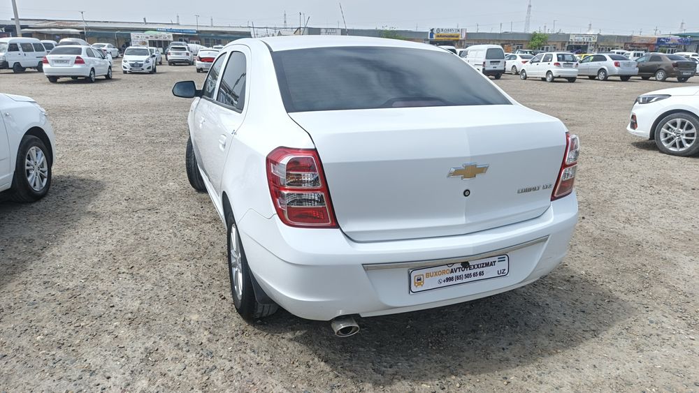 Chevrolet Cobalt 2021 — 4