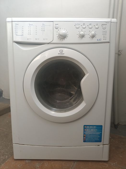 Стиральная машинка. Indesit самовывоз