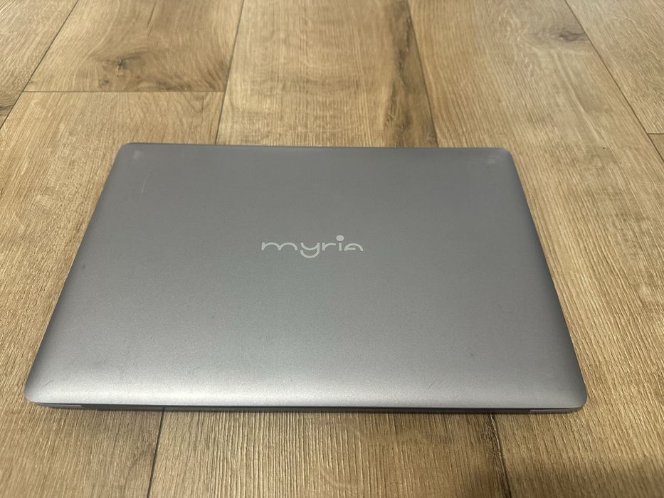 Laptop myria windows 11