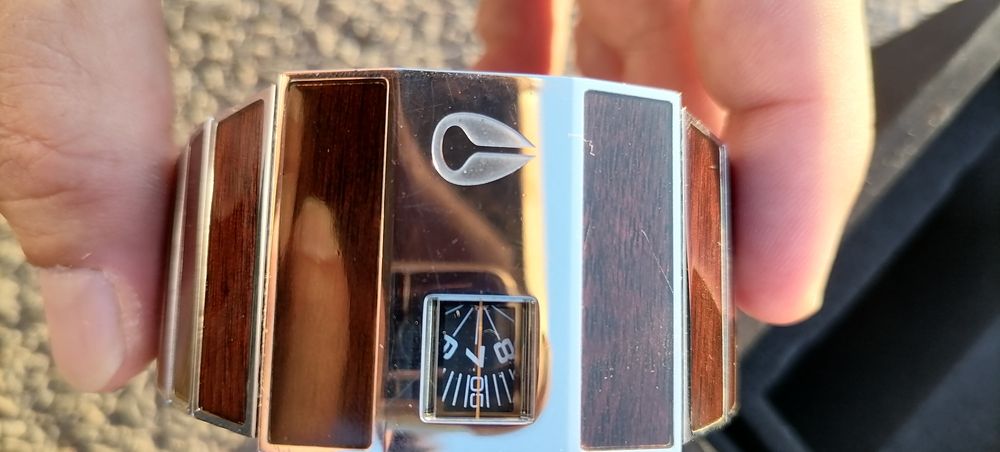 Часовник Nixon Rotolog Direct Time A028-401 - RIP