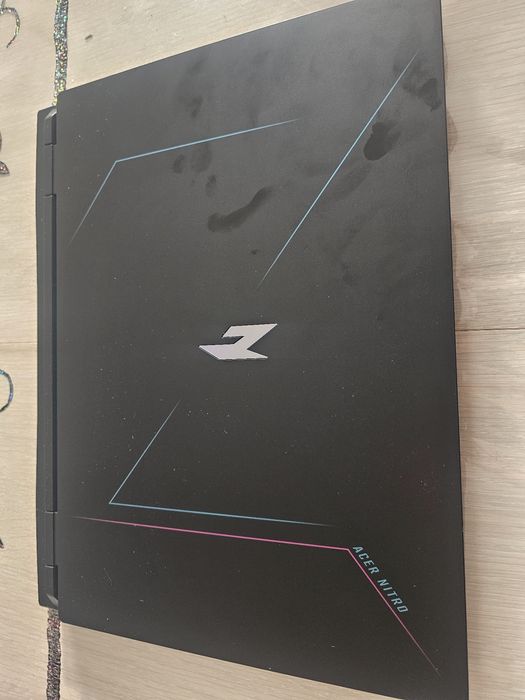 Продаётся игровой ноутбук