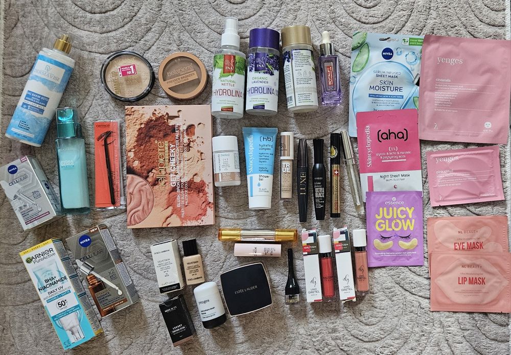 Разменям и продавам . Козметика от Bellebox , Estee Lauder , Kiko M.