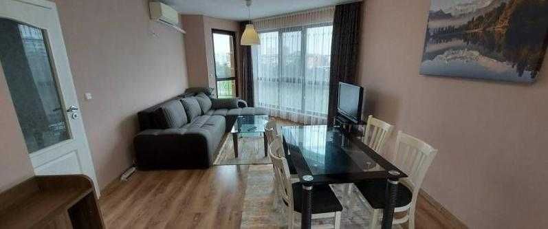 Дава се под наем Тристаен апартамент в Бургас, Изгрев - 92 кв.м за 698.19 € - Снимка #2