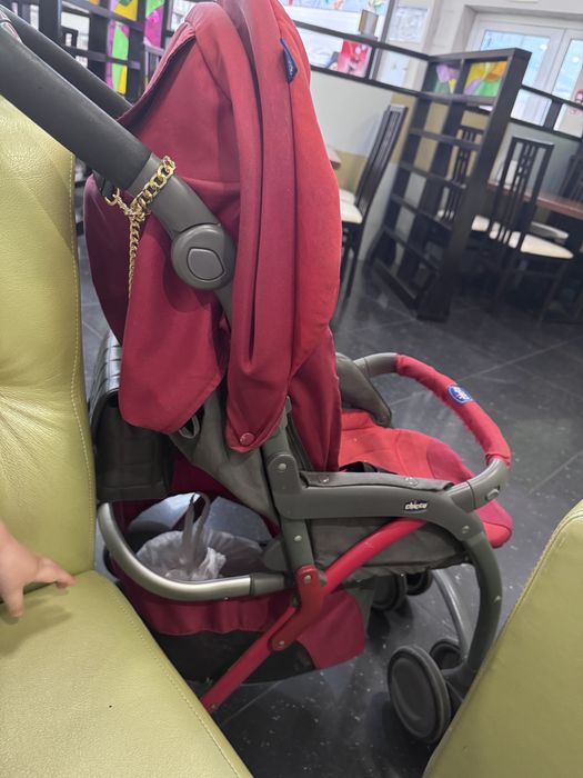 Продам коляску Chicco
