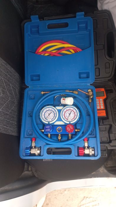 Продам комплект инструментов