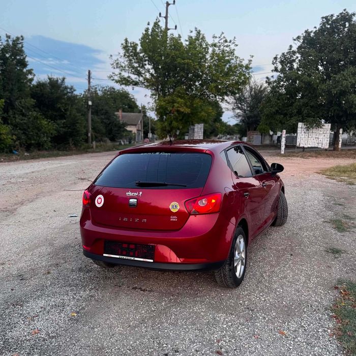 Продава се SEAT IBIZA 1.2 Бензин,2010
