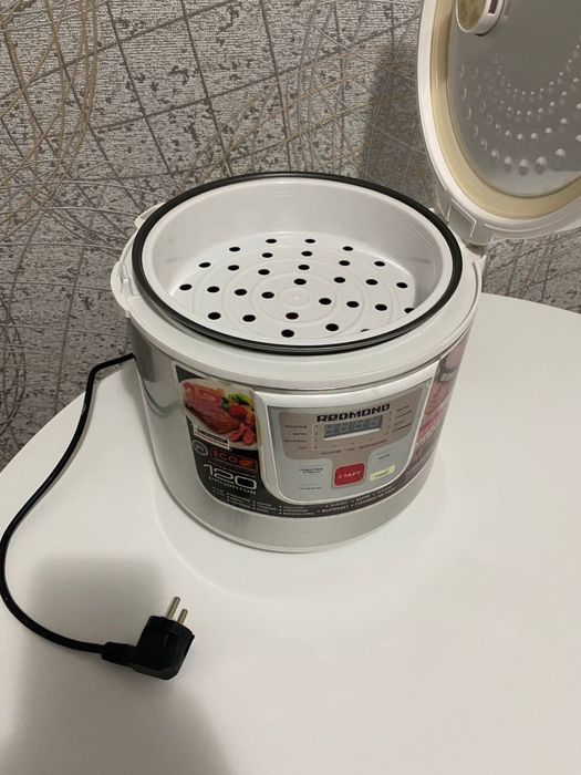 Multivarka sotiladi  250min