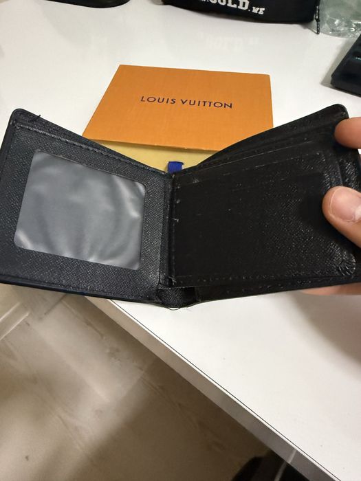 Louis Vuitton портфейл