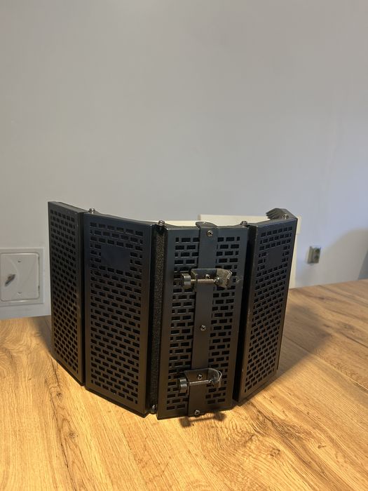 MICROFON STUDIO RODE NT1 vBlack 5thGENERATION si stativ cu scoica