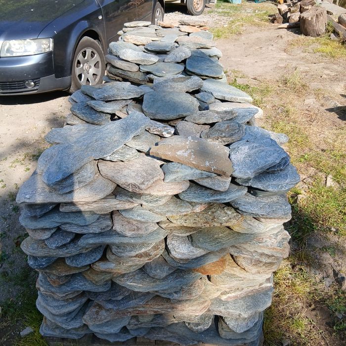 Vand  piatra pentru  placat la cel mai bun pret de pe piata cei intere