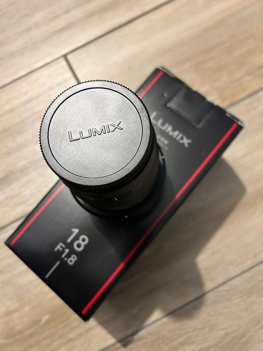 Obiectiv Panasonic 18 mm f1.8