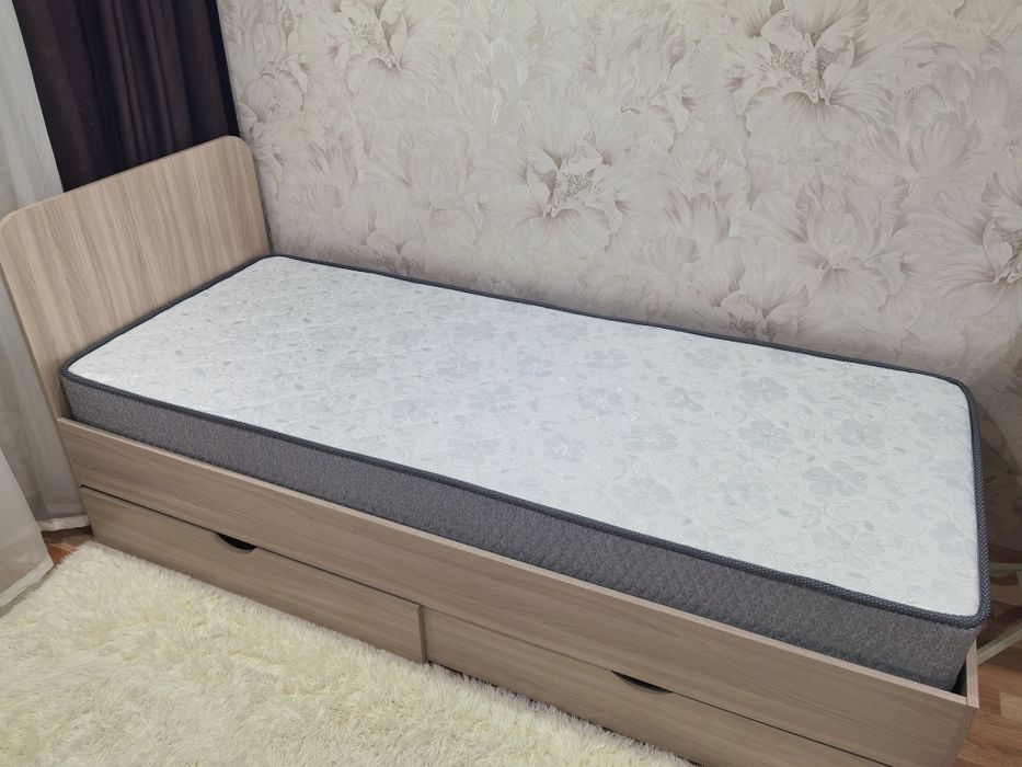 Кровать односпальная