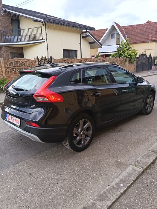 Volvo V40 Cross Country*Af.2016*1.6 D*116 Cp*Xenon*Piele*Navi*Clima*Led*Pilot!