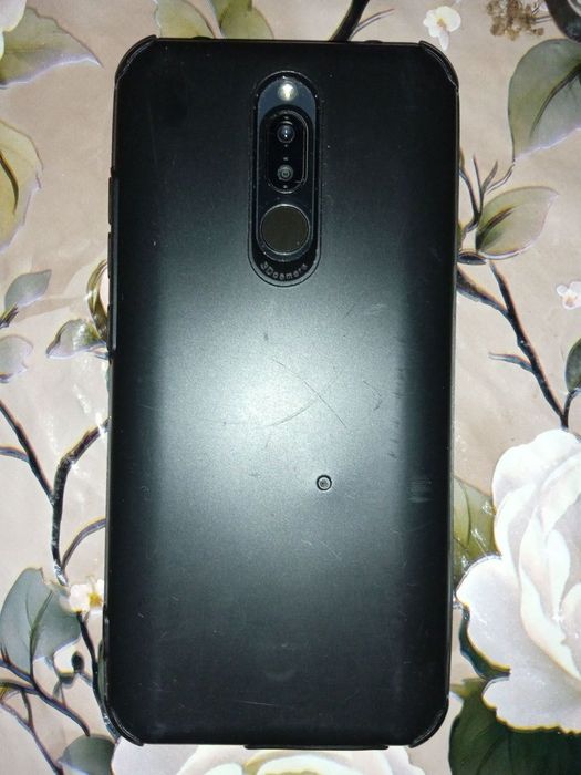 Redmi 8 yaxshi holatda