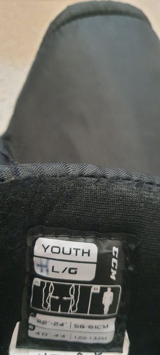 Patine hochei și echipament pentru copii