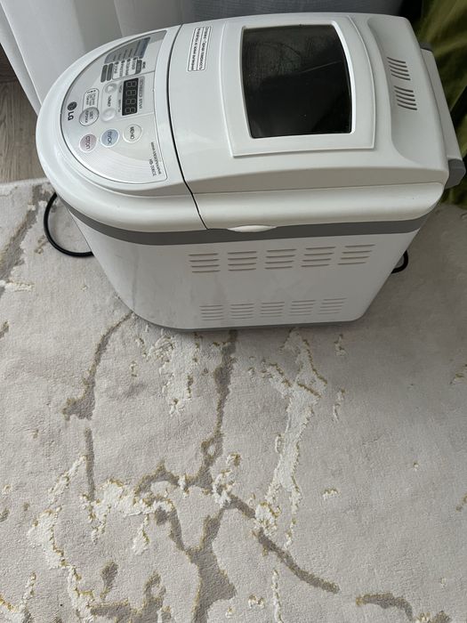 мини-хлебопекарня LG HB-206CE