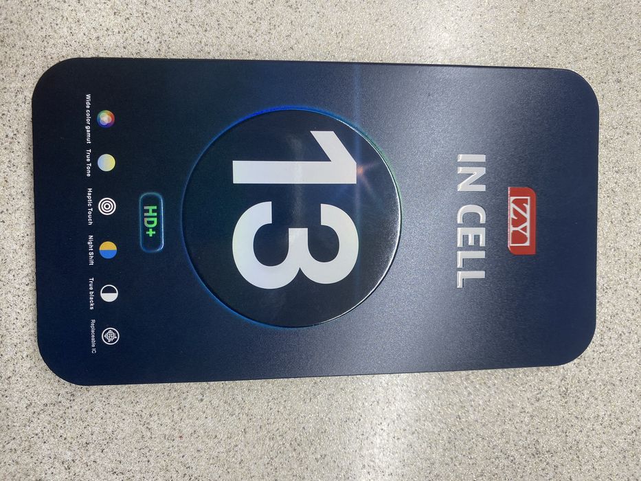 Экран на айфон 13