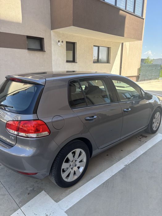 Volkswagen Golf VI