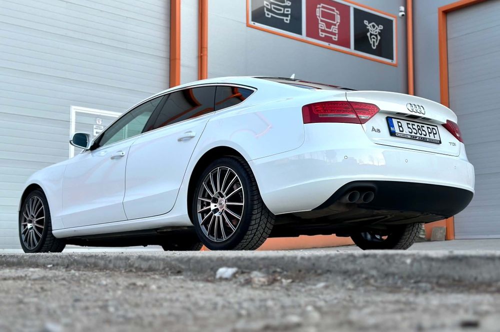 Audi A5 2.0 2011