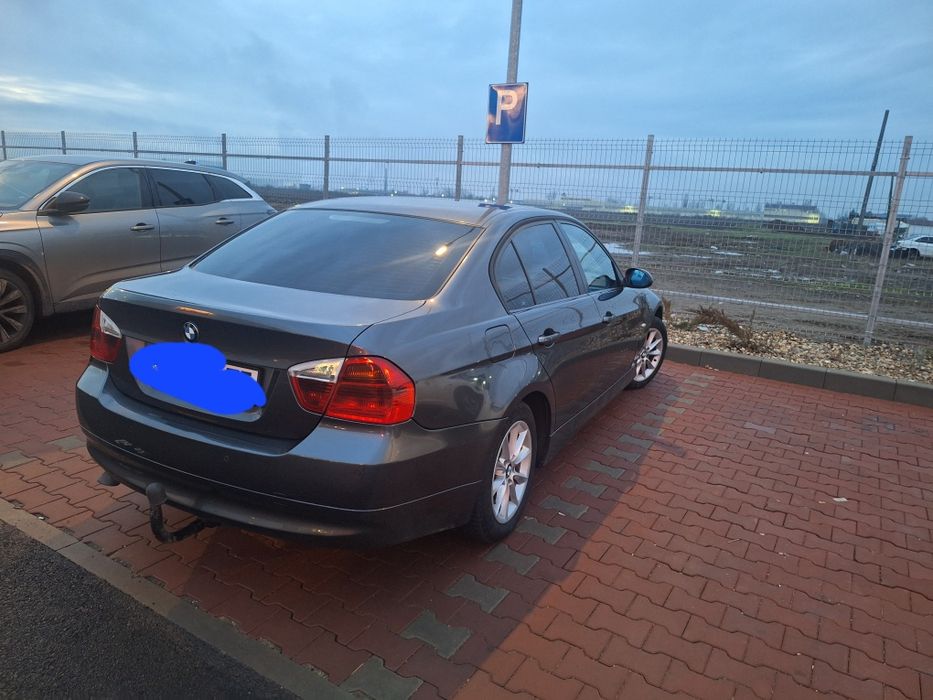 DE VANZARE-BMW seria 3 E90