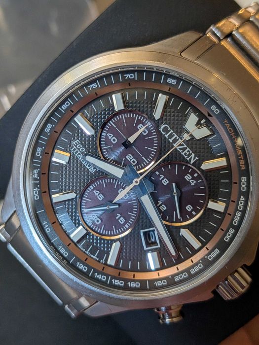 Два часовника Citizen Eco-Drive – Titanium Sapphire H500 и Attesa H820 Radio Controlled