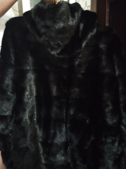 Продам норковую шубу