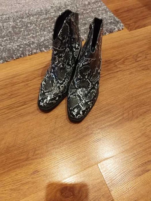 Botine dama piele lacuita