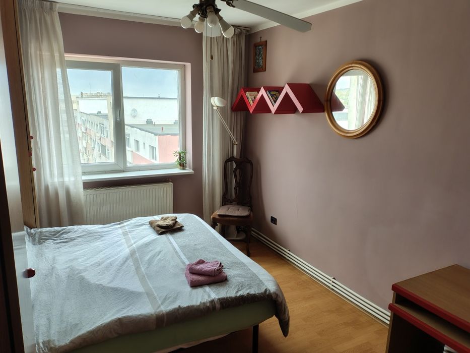 Inchiriez apartamen cu douã camere in zona 0.