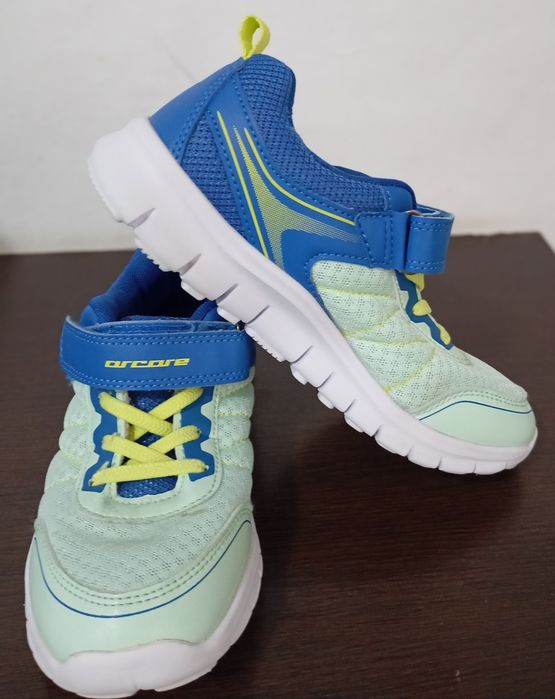 Adidași măsura 35