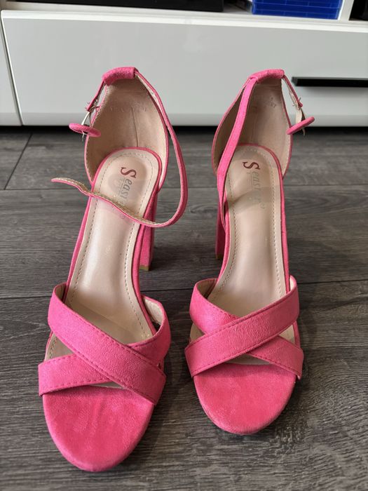 Дамски летни обувки на ток