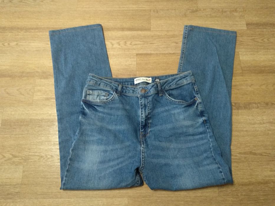 продам джинсы р.48, 2000тг