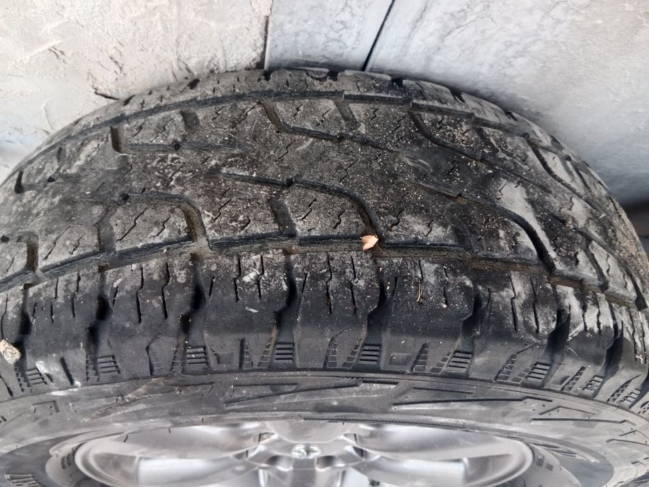 Продам шины с дисками 265/65/R17