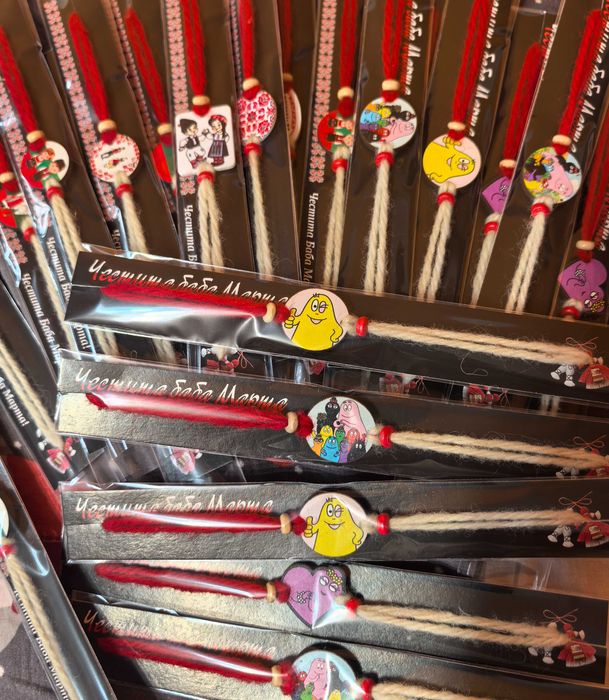 Продавам мартеници ръчно изработени