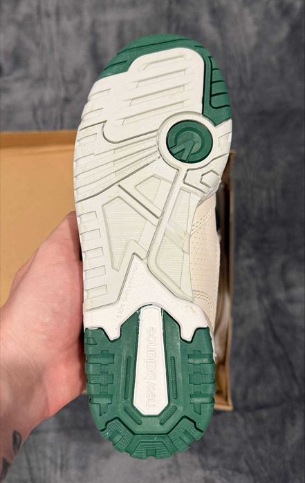 NB 550 кроссовки