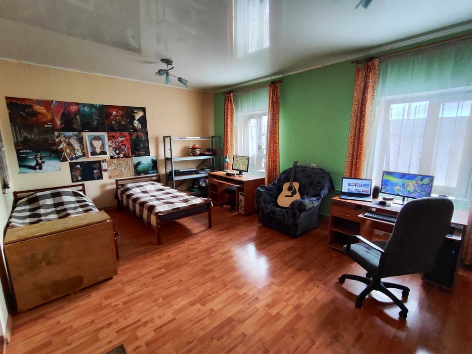 Продам дом, 4 комнаты, город, Бийский проезд