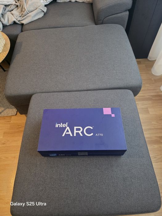 Placa video : Intel Arc 770 - 16 Gb RGB, 1200 ron pret fix