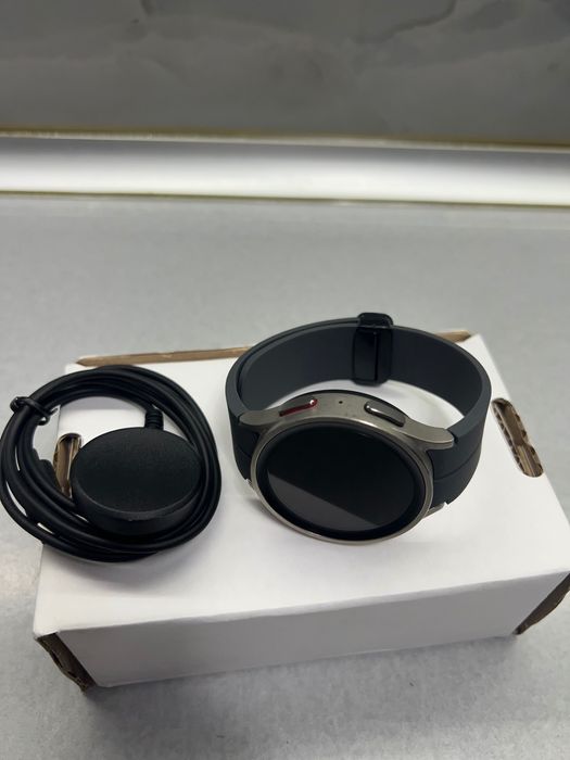 Часовник Samsung Galaxy Watch 5 series