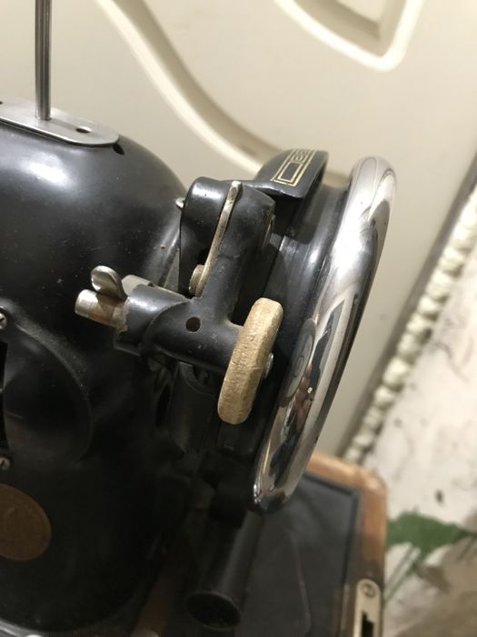 Шевна машина Singer