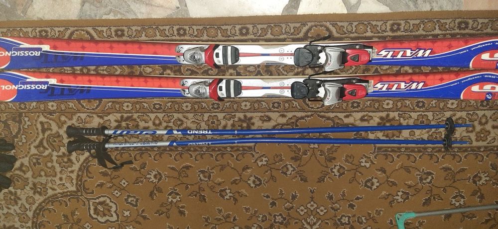 Лыжи горные и ботинки